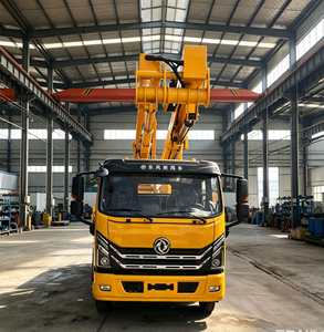 Camion plateforme élévatrice isolé d'une marque réputée, à double compartiment de 20 mètres, utilisé pour l'entretien des lignes électriques, diesel - Product Image 2