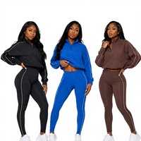 Ensemble 2 pièces personnalisé pour femme avec logo, pull demi-zip à rayures latérales et leggings très élastiques, survêtement de sport et tenue décontractée