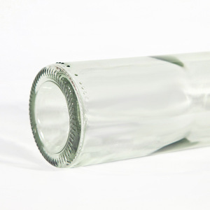 Botellas de Vino de Vidrio Decoradas Transparentes de 180 ml con Logotipo Personalizado Elegante al por Mayor, Botellas de Vidrio Grandes para Champán con Corcho - Product Image 5