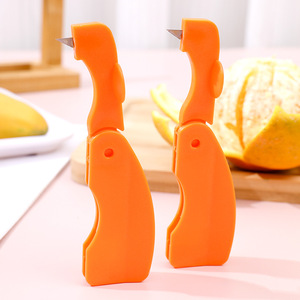 ที่ปอกเปลือกส้มรูปสัตว์ ใบมีดพลาสติกสแตนเลส สำหรับผลไม้ตระกูลส้ม ทับทิม แก้วมังกร ใช้ล้างมือเท่านั้น - Product Image 1