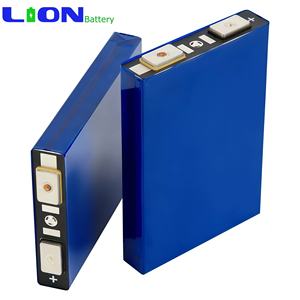 Oplaadbare <span class=keywords><strong>3</strong></span>.2V 27Ah LiFePO4 vierkante lithium-ijzerfosfaat batterijcel met aluminium behuizing en ultralange levensduur - Product Image 1