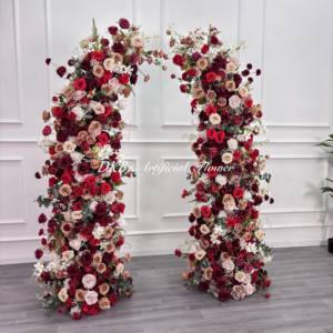 Decorazione Floreale <span class=keywords><strong>Serie</strong></span> Autunnale, Composizione Artigianale di Rose in Seta Rosse e Marroni a Forma di Corno, Sfondo Decorativo - Product Image 4