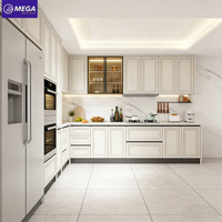 Meuble de cuisine blanc style Shaker, directement de l'usine chinoise, en panneau anti-humidité, armoire modulaire personnalisée pour projets de villas et d'appartements