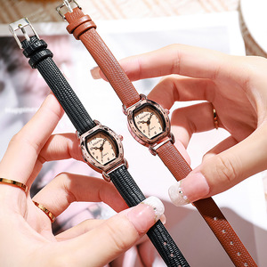 Correa de cuero retro, reloj de mujer con forma de tonneau, resistente al agua, adecuado para estudiantes, exámenes y relojes de cuarzo silenciosos. - Product Image 4