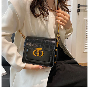 Vente en gros de sacs à bandoulière style coréen décontractés rétro texture pour femmes nouvelles tendances sacs à bandoulière carrés simples et polyvalents pour femmes - Product Image 3