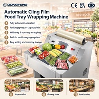 Automatische clingfilm wikkelmachine met eenvoudige maatinstelling, geschikt voor het verpakken van vers vlees, fruit en groenten in trays.
