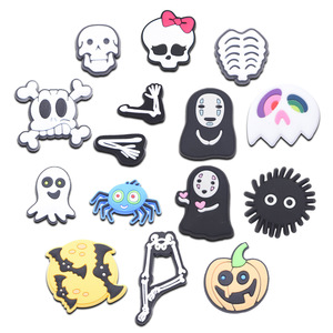 Changchen Halloween Skull Croc pour accessoires <span class=keywords><strong>de</strong></span> chaussures, breloques creuses DIY, embellissements, boucles, patchs en PVC - Product Image 1