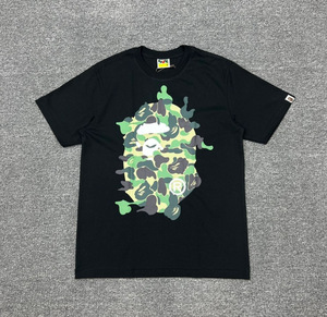 T-shirt unisexe à manches courtes et col rond en pur coton respirant, coupe ample, motif singe camouflage, idéal pour l'été - Product Image 1