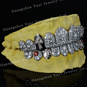 <span class=keywords><strong>Grillz</strong></span> Hip Hop Iced en forme de croix, personnalisé en usine, avec moissanite rouge VVS, 10 sur 10, en argent S925 et or massif certifié 10k 14k 18k - Product Image 2