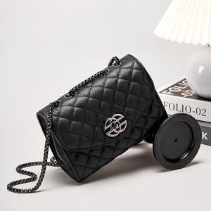 厂家批发高品质奢华高档真皮女式链条斜挎包 - Product Image 3