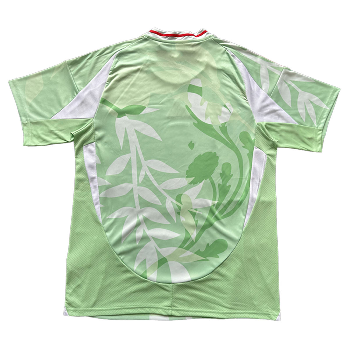 สีเขียว