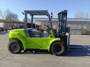 Yangft רב תכליתי משאית מזלג משאית מזלג חשמלי 3 טון 5 טון 7 טון מלגזה למכירה - Product Image 3