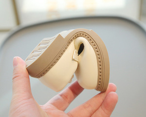 Petites chaussures en cuir pour filles le dernier modèle de printemps et d'automne Chaussures de princesse à semelle souple pour enfants Chaussures simples de performance pour filles - Product Image 6