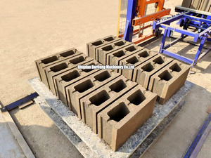 QT4-<span class=keywords><strong>15</strong></span> Machine automatique de fabrication de pavés et ligne de production de briques à pression hydraulique, facile à utiliser, Shandong - Product Image 6