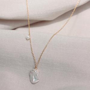 Collier en argent 925 plaqué or 18 carats, chaîne de clavicule tendance, perle Keshi en forme de pétale, collier simple et élégant - Product Image 5