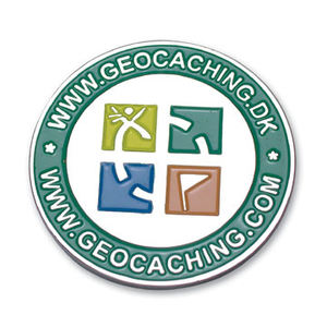 Badges en époxy au design rigide et souple, épingles de revers en laiton émaillé - Product Image 4