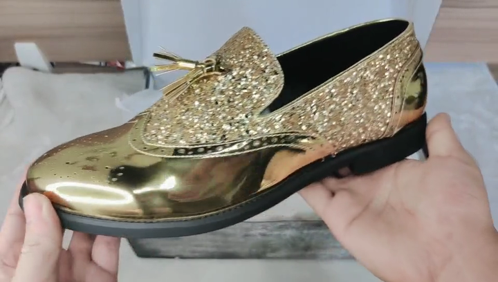 Size 14 Glitters Shining Upper Tassels Loafers Luxury Casual Golden Brogue  Loafers Men Dress Shoes