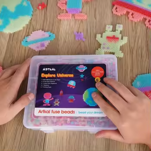 Kit di caraffa e <span class=keywords><strong>perline</strong></span> per vendita calda con fusibile quadrato Midi per <span class=keywords><strong>stirare</strong></span> oggetti artigianali Artkal 5mm Glow-in-the-Dark - Product Image 2