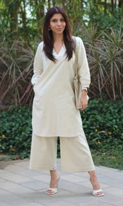 Georgette lourde traditionnelle indienne de bonne qualité avec Palazzo Georgette lourde Palazzo Kurti ensemble tenue de créateur en gros - Product Image 2