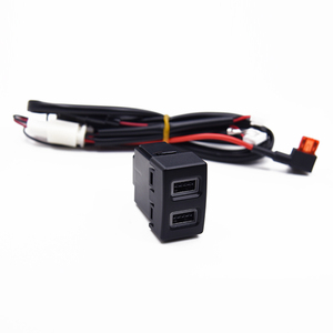 Adapté aux modèles <span class=keywords><strong>Mazda</strong></span> 6/2/<span class=keywords><strong>3</strong></span>/5 de 2004 à 2015, interface de charge rapide USB de type C pour téléphone portable en voiture. - Product Image 4