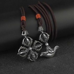 สร้อยคอสแตนเลสพระพุทธเจ้าเครื่องรางสร้อยคอจี้ Vajra คลาสสิกพระพุทธผู้หญิงเครื่องประดับย้อนยุค - Product Image 4