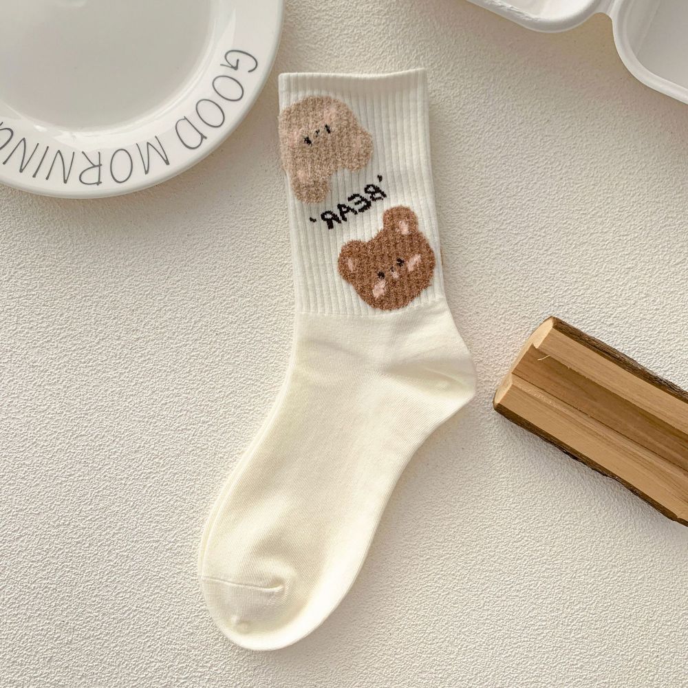 wholesale factory price cotton funny women's mid-tube letters street socks cute womens animal socks