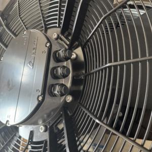 Ventilador Axial EC Delta GTW091PUU23E 400VAC 3100W 5.0A 1100RPM 21286CFM 1070*1070*237mm para Centros de Datos HVAC - Product Image 3