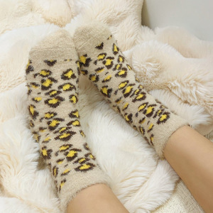 Winter Fluffy Floor Socks Mid Calf Thickened Fleece Lined Women Thermo Socks - Product Image 1