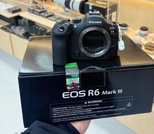 Cámara sin Espejo EOS R6 Mark III Original de Fotograma Completo, Resolución Efectiva de 32.5MP, Video 4K, Sensor CMOS AF de Doble Píxel - Product Image 2