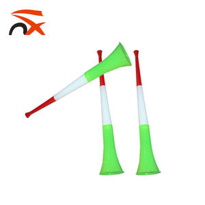 Corne de supporter en plastique avec drapeau italien, Vuvuzela pour l'encouragement des fans de football - Product Image 3