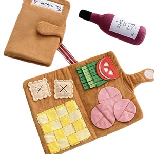 Tapis de Sniffing pour <span class=keywords><strong>Chien</strong></span> en Forme de Livre de Menus Mignon, Jouet Interactif de Détectation d'Aliments Cachés, Entraînement Olfactif, Puzzle en Peluche Douce pour Animaux de Compagnie - Product Image 1