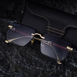 Lunettes de soleil photochromiques automatiques Zx 3031 pour hommes, sans monture, verres PC, protection UV400, pare-soleil de conduite, classe 2 - Product Image 2