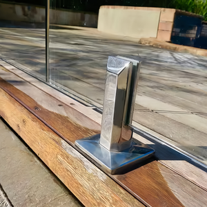 Aleader Garde-corps en verre sans cadre pour <span class=keywords><strong>piscine</strong></span>, en acier inoxydable 304 noir, avec mini-poteau réglable pour extérieur - Product Image 1