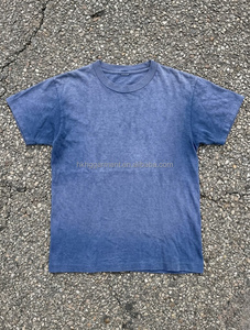 T-shirt en coton léger personnalisé de haute qualité avec logo, effet vintage délavé et usé, T-shirt personnalisé pour homme, tee-shirt en coton pour homme - Product Image 3