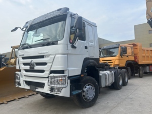 Used Sinotruk Howo 371 <b>Tractor</b> Head 6x4 10 Wheel Semi <b>Trailer</b> Towing Truck Low Mileage For Logistics Long Distance Transport - Product Image 1