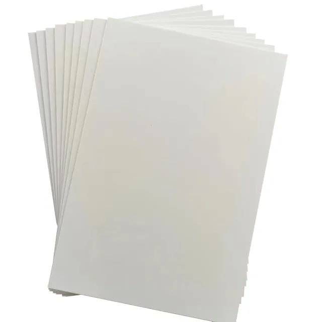 Feuille de PVC prix haute densité PVC 0.7mm feuilles de PVC auto-adhésives pour feuille intérieure d'album photo