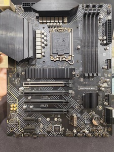 Placa Base MSI PRO <span class=keywords><strong>Z690</strong></span>-<span class=keywords><strong>P</strong></span> WIFI en Buen Estado, Placa Base ATX LGA 1700, Procesador Intel I7/I5/I3, Cuatro <span class=keywords><strong>DDR5</strong></span> para Escritorio - Product Image 5