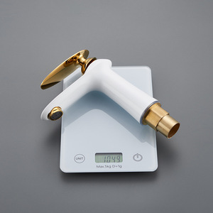 Single Handle Basin Faucet Ceramic Valve Core Deck Mounted Modern Style YQ70082TP - Product Image 1