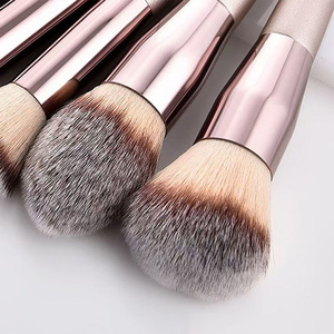 Campioni gratuiti <span class=keywords><strong>Set</strong></span> di pennelli per il trucco <span class=keywords><strong>18</strong></span> pz fondotinta sintetico Premium ombretti fard pennelli per il trucco con custodia nera - Product Image 3