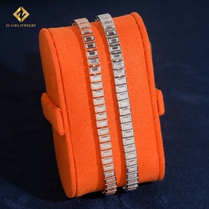ZUANFA JEWELRY Pulsera de tenis unisex de moissanita con corte esmeralda de 2*4mm, estilo clásico, de plata 925 bañada en rodio - Product Image 1