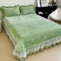 Parure de lit bébé en velours épais et chaud pour l'hiver, 3/4 pièces, avec jupe de lit à volants en dentelle, housse de couette douce et moelleuse, taie d'oreiller, linge de lit pour chambre à coucher