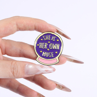 Féminisme magique boule de cristal broche émail broche je crée mon propre avenir elle est sa propre muse broches revers Badge bijoux femmes cadeau