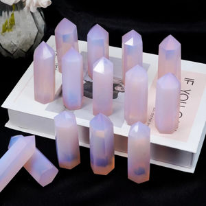 Tour en opalite naturelle en gros, pointe de cristal de guérison pour la décoration intérieure, artisanat en cristal sculpté, tour en cristal d'opalite - Product Image 1