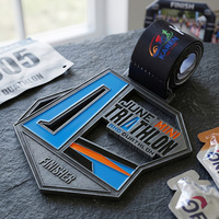 Médailles de triathlon irrégulières ajourées en argent antique, en alliage de zinc émaillé, pour le cyclisme, la natation, la course à pied et le marathon