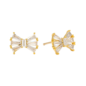 Pendientes de oro de 14 quilates de plata 925 con lazo pequeño de diamante delicado con cristales de baguette pequeños hechos <span class=keywords><strong>a</strong></span> mano de la mano de La Gemnel - Product Image 1