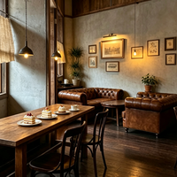 Comptoir de bar de café en bois massif sur mesure, éclairage LED, design intérieur luxueux