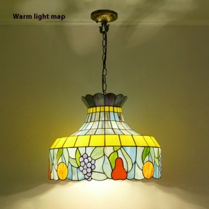 Encantadora Lámpara de Araña Tiffany de Estilo Europeo Vintage de 20 Pulgadas con Diseño de Frutas, Vidrio Emplomado, LED Regulable, 2 Años de Garantía, para Sala de Estar y Dormitorio - Product Image 4