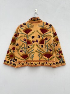 Chaqueta Suzani Hecha a Mano para Mujer, Bordado Elegante, Cómoda, Abertura Frontal, Bolsillos, Prenda Exterior de Invierno Moderna, Cinturón, Tela Suave - Product Image 3