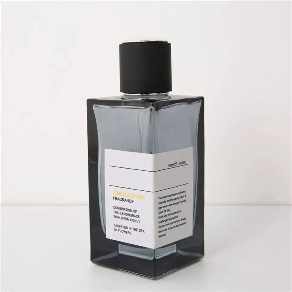 Mode Elegante Crimp Merk 30Ml 50 Ml 100Ml Luxe Vierkante 50 Ml Spray Parfum Lege Fles Met Aangepaste Deksel