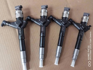 Inyector de Combustible SAA6D140E-5, Inyector Common Rail 095000-6120 6261-11-3100 para Cargadora WA500-6, Excavadora PC450-7 PC600-8 PC650-8 - Product Image 5